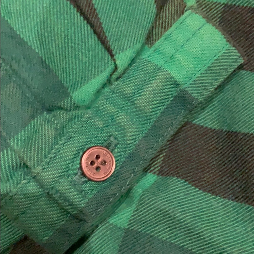 Burberry Green Plaid shirt, size 2Y - Picture 7 of 7
